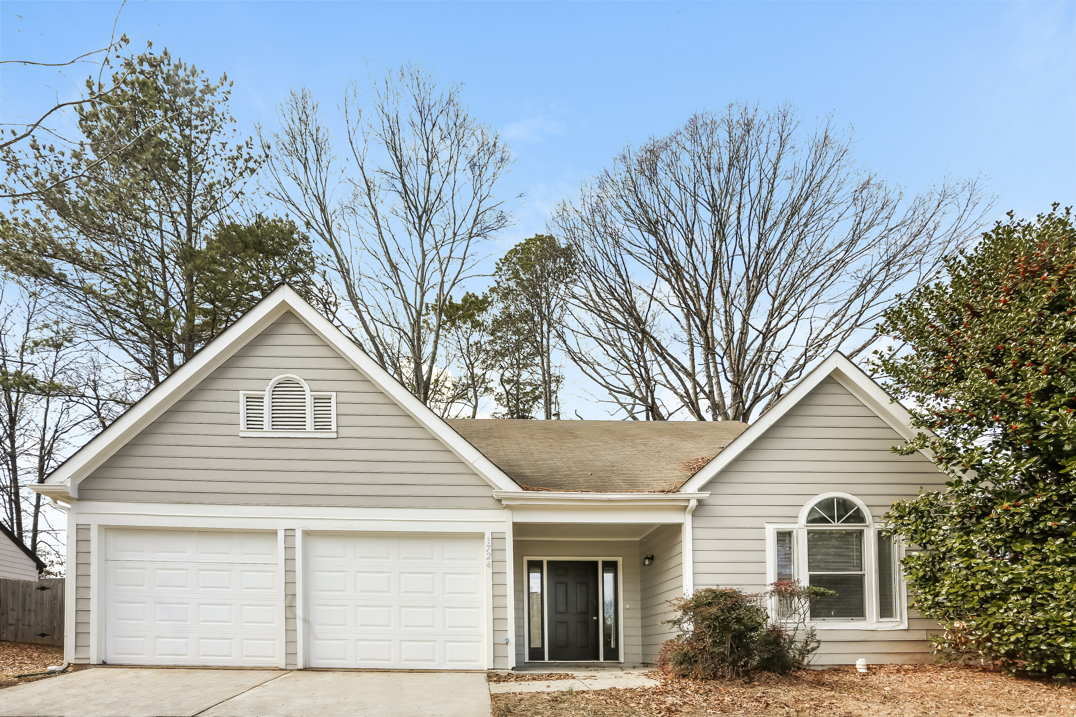 1724 Laurel Creek Cir Lithonia, GA 30058